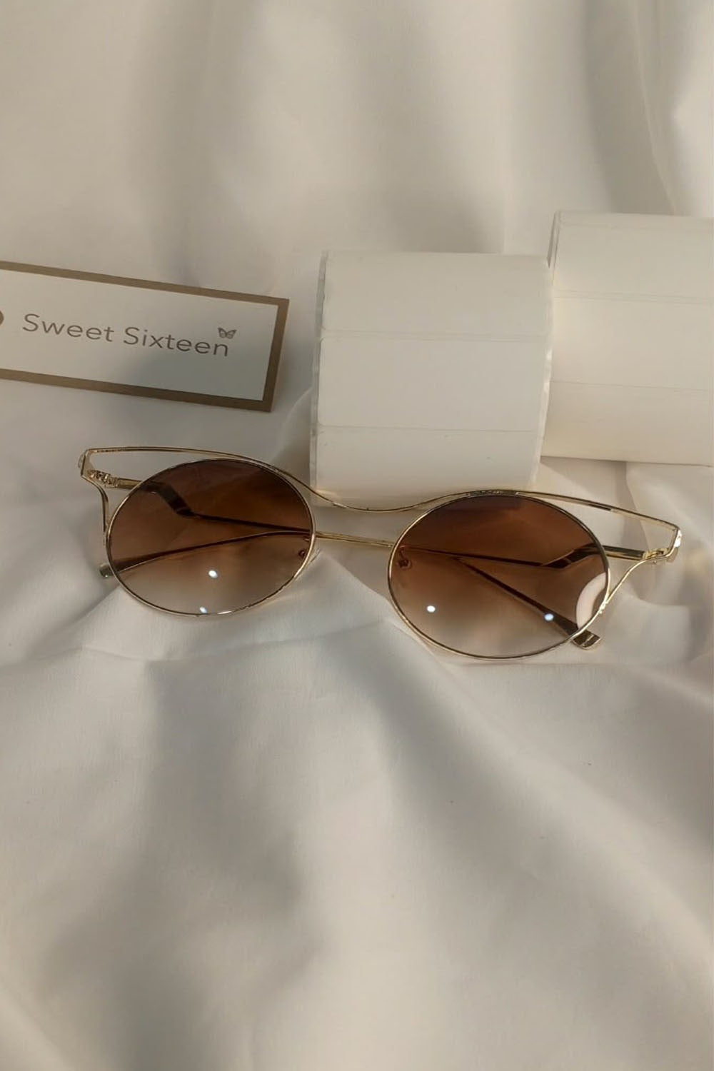 Gold Wireframe Round Cat Eye