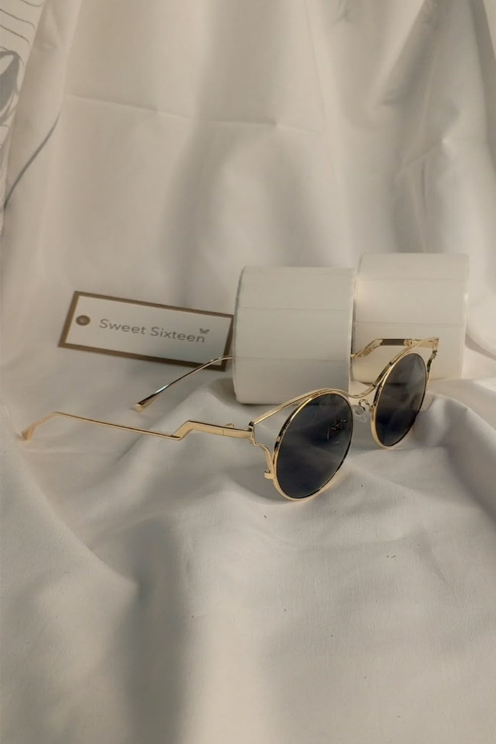 Gold Wireframe Round Cat Eye