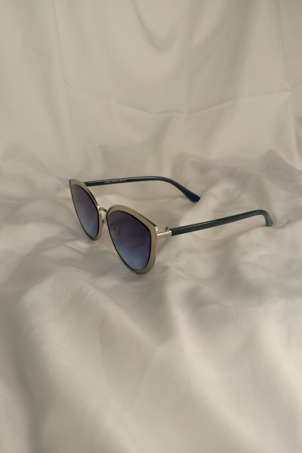 Cat-Eye Gradient Sunglasses
