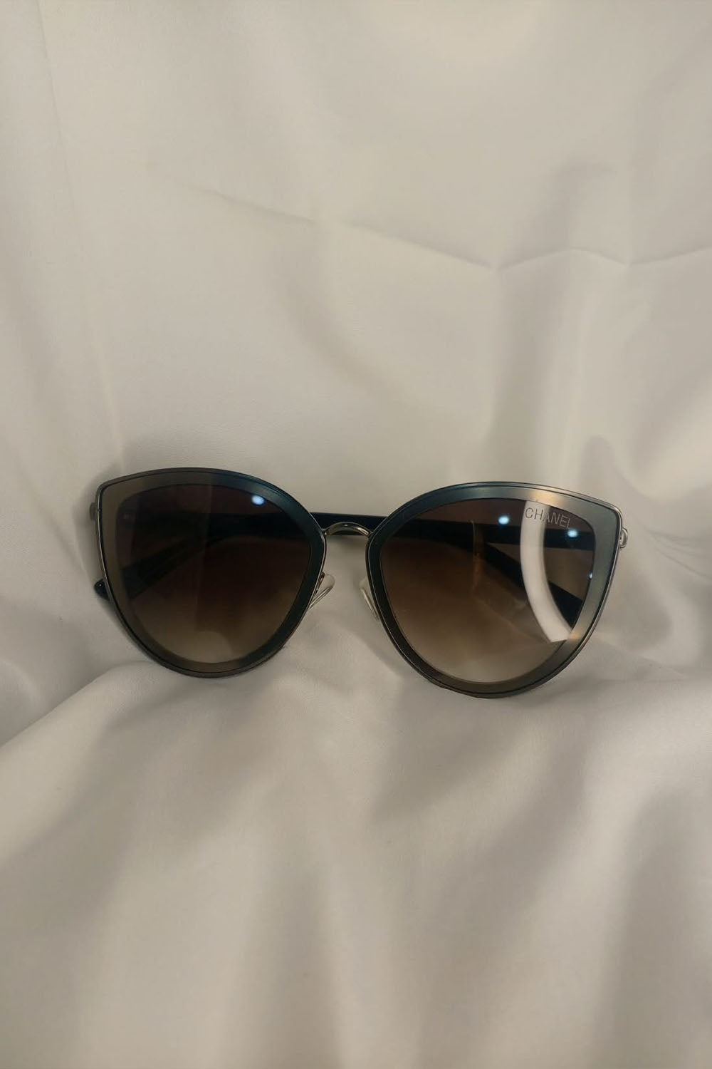 Cat-Eye Gradient Sunglasses