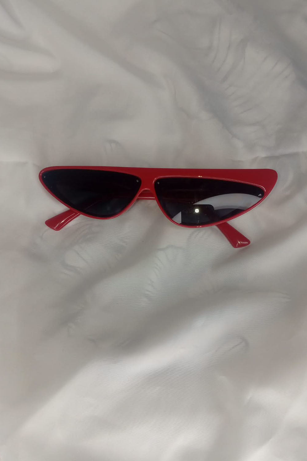 Vibrant Edge Sunglasses