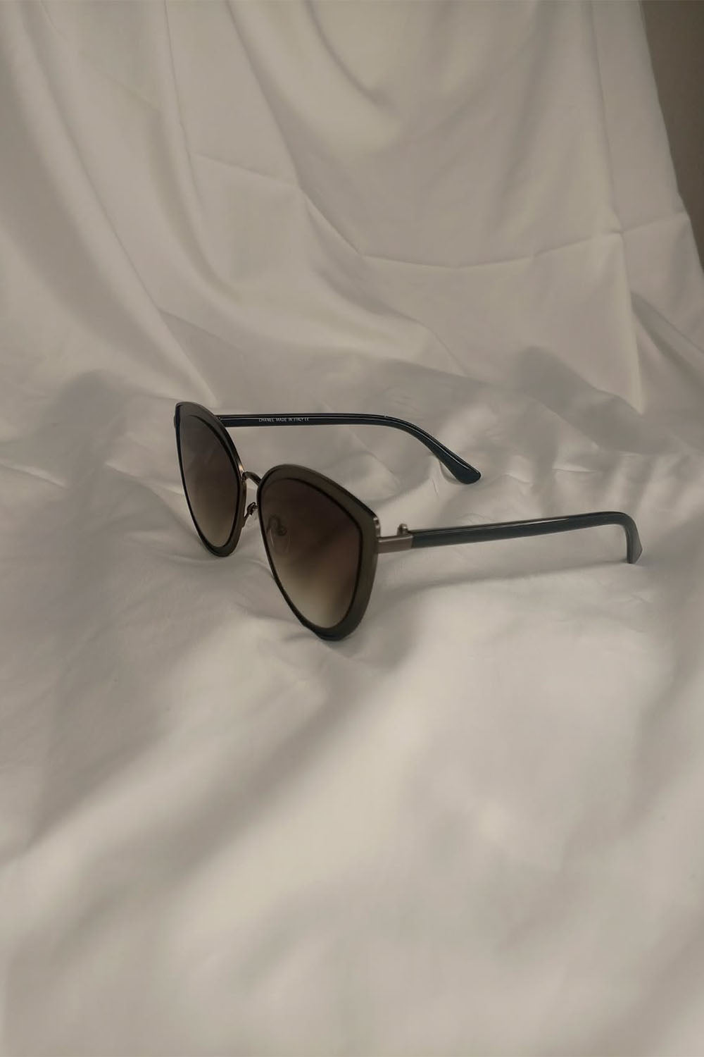 Cat-Eye Gradient Sunglasses